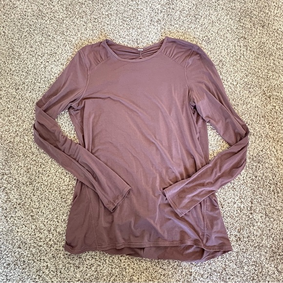 Lululemon Timeless Twist Long Sleeve
Antique Bark - Picture 3 of 8